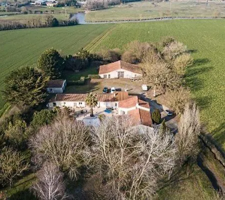 Apartment Des Colombieres Piscine & Saint-Maixent-sur-Vie