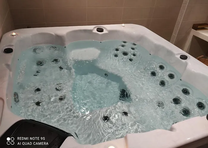 Апартаменты Des Colombieres Piscine & *