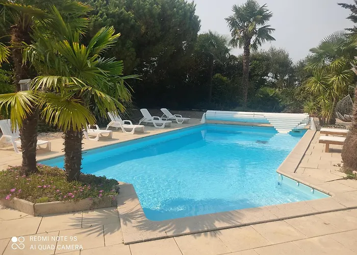 Des Colombieres Piscine & Saint-Maixent-sur-Vie